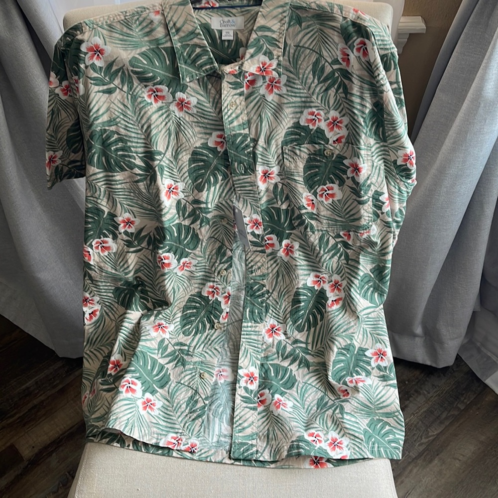 Hawaiin men’s shirt